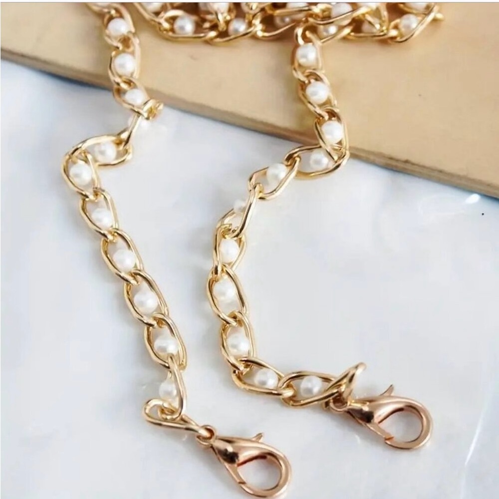Elegant 43" Gold And Pearl Crossbody Chain. NWT